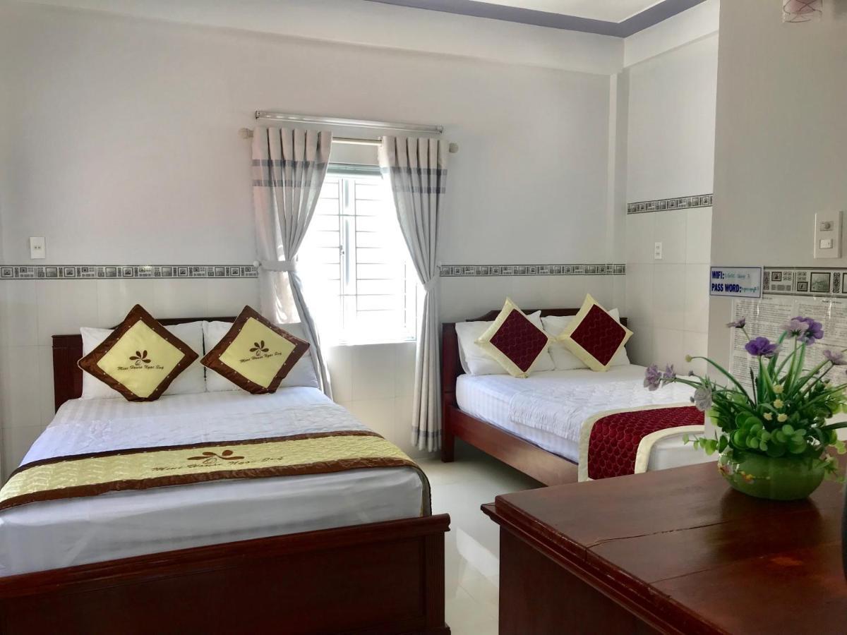 Ngoc Quy Mini House Hotel กวีเญิน ภายนอก รูปภาพ